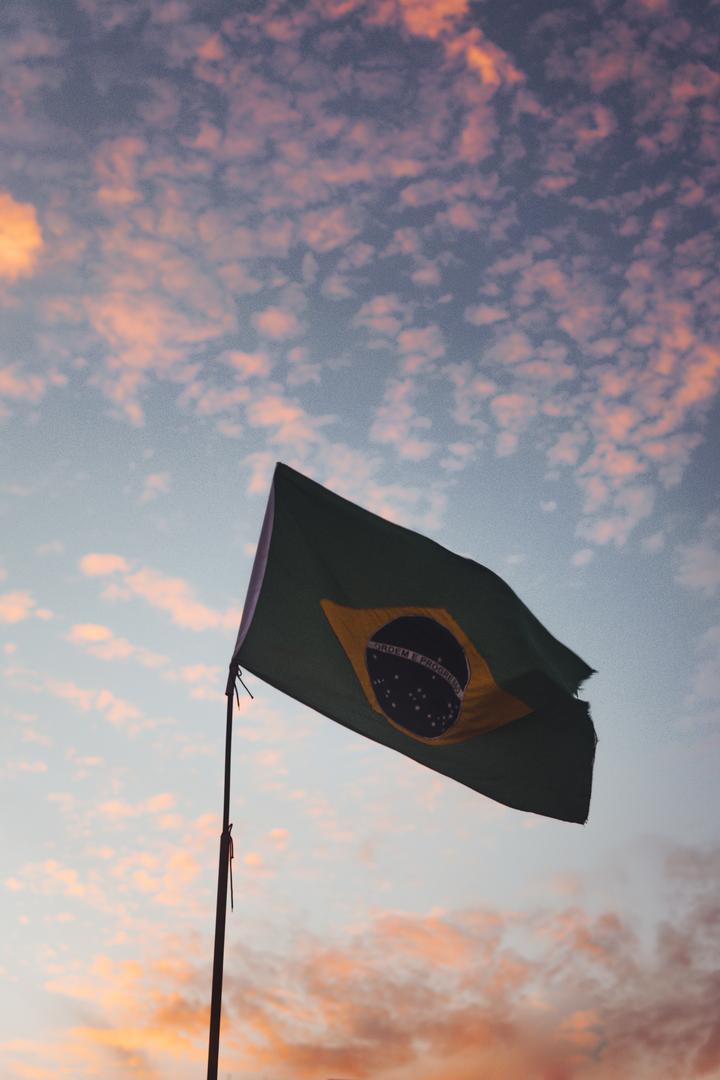 A polarização político-ideológica no Brasil da atualidade: O que há por trás?